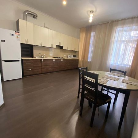 Apartment Ekaterinenskaya 24 Одесса Экстерьер фото